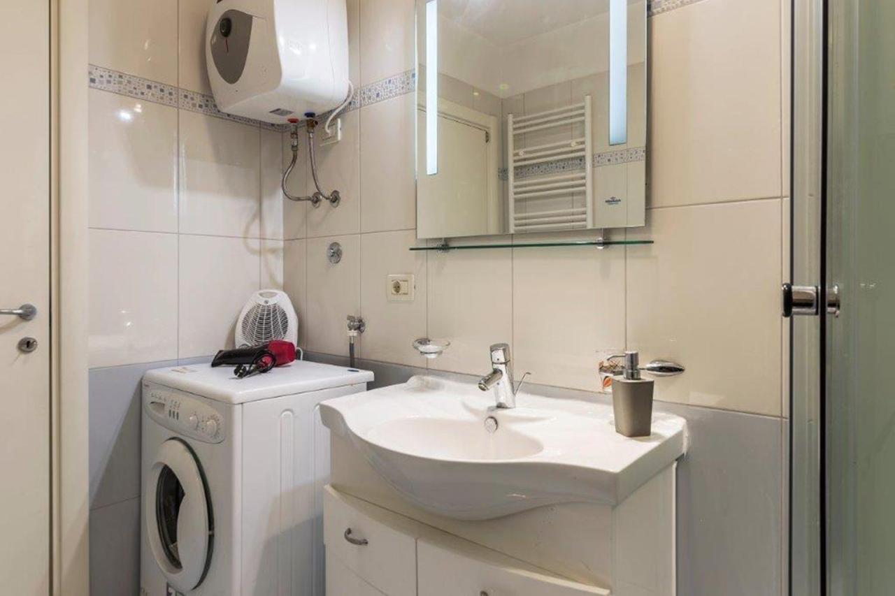 Apartment Dubravka Near The Sandy Beach เมดูลิน ภายนอก รูปภาพ