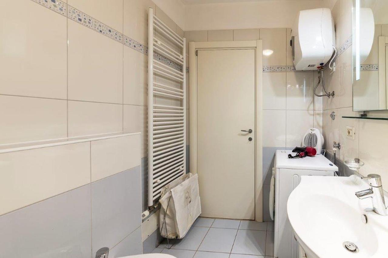 Apartment Dubravka Near The Sandy Beach เมดูลิน ภายนอก รูปภาพ